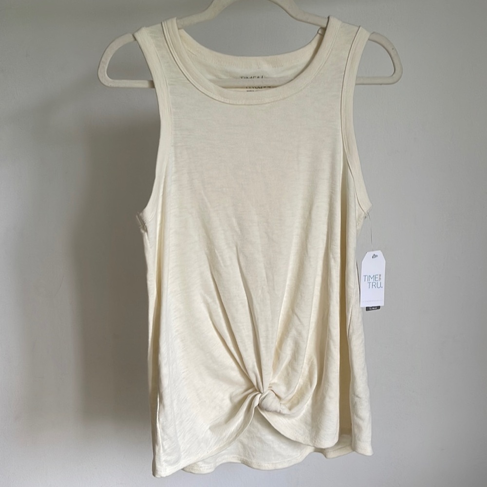 Time and Tru Tank. NEW w/ tags